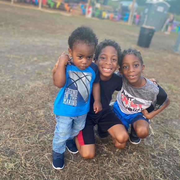 Meet your Posher, Faith - Picture 1 of 1